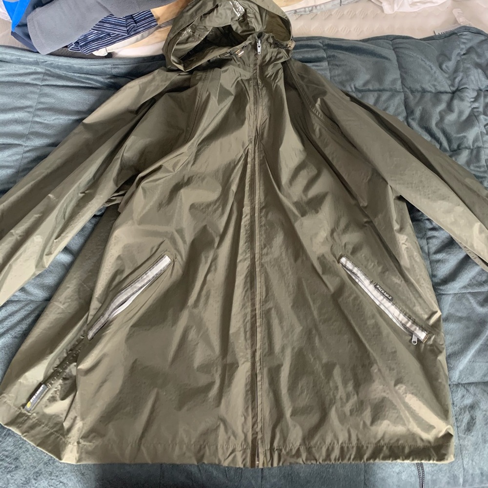 MENS RAINCOAT!